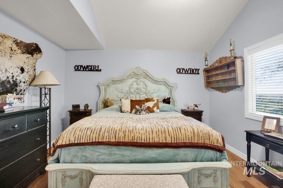 12195 S Hawk Haven Ave, Kuna, Idaho 83634-2601, 4 Bedrooms, 3 Bathrooms, Residential For Sale, Price $1,250,000,MLS 98968988