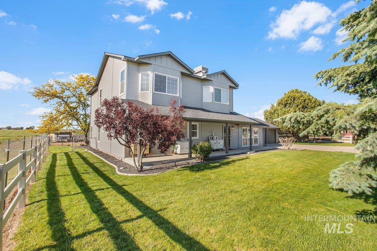 12195 S Hawk Haven Ave, Kuna, Idaho 83634-2601, 4 Bedrooms, 3 Bathrooms, Residential For Sale, Price $1,250,000,MLS 98968988