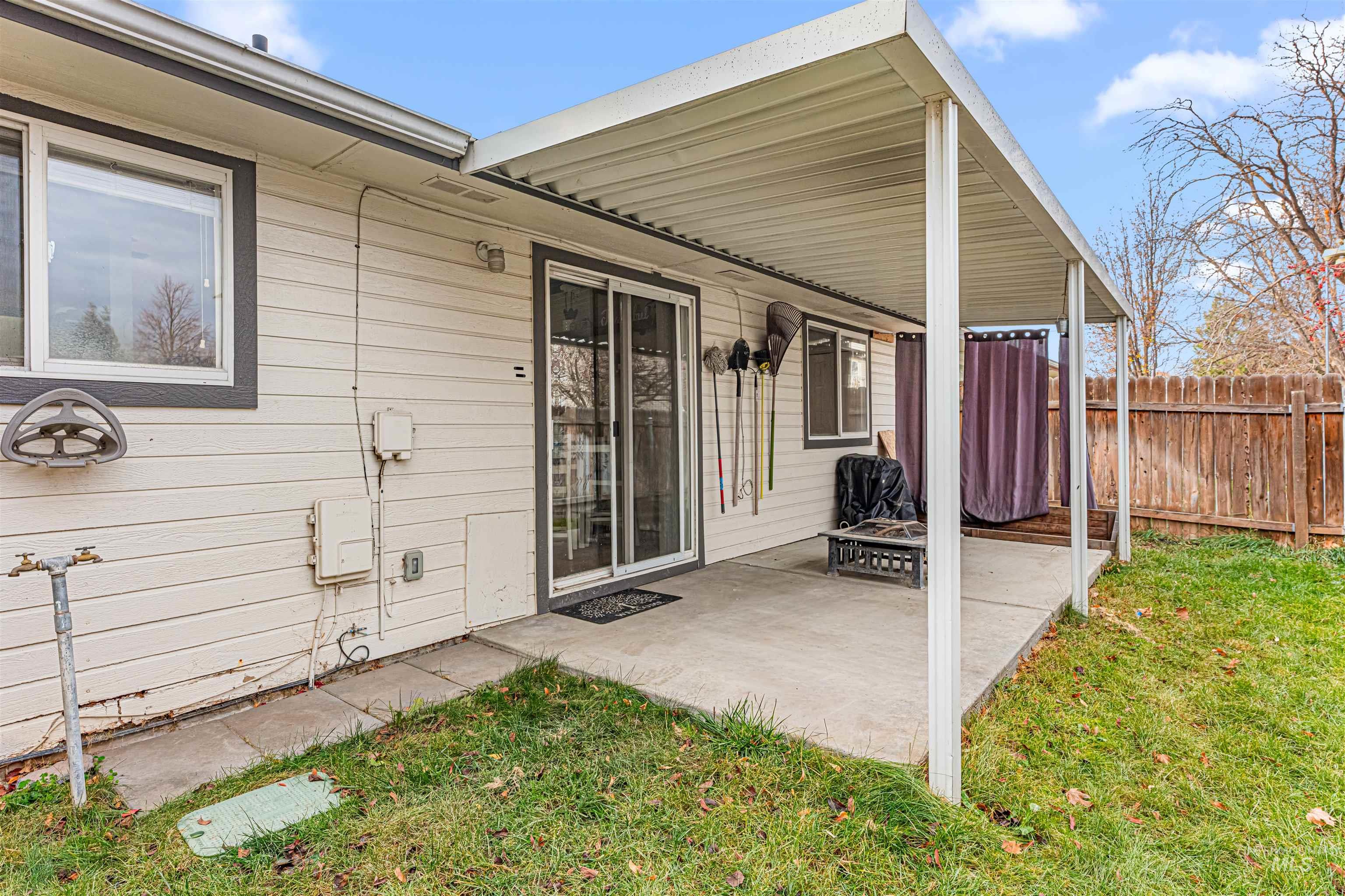 716 E Maryland, Nampa, Idaho 83686, 2 Bedrooms, 1 Bathroom, Residential For Sale, Price $285,000,MLS 98968989