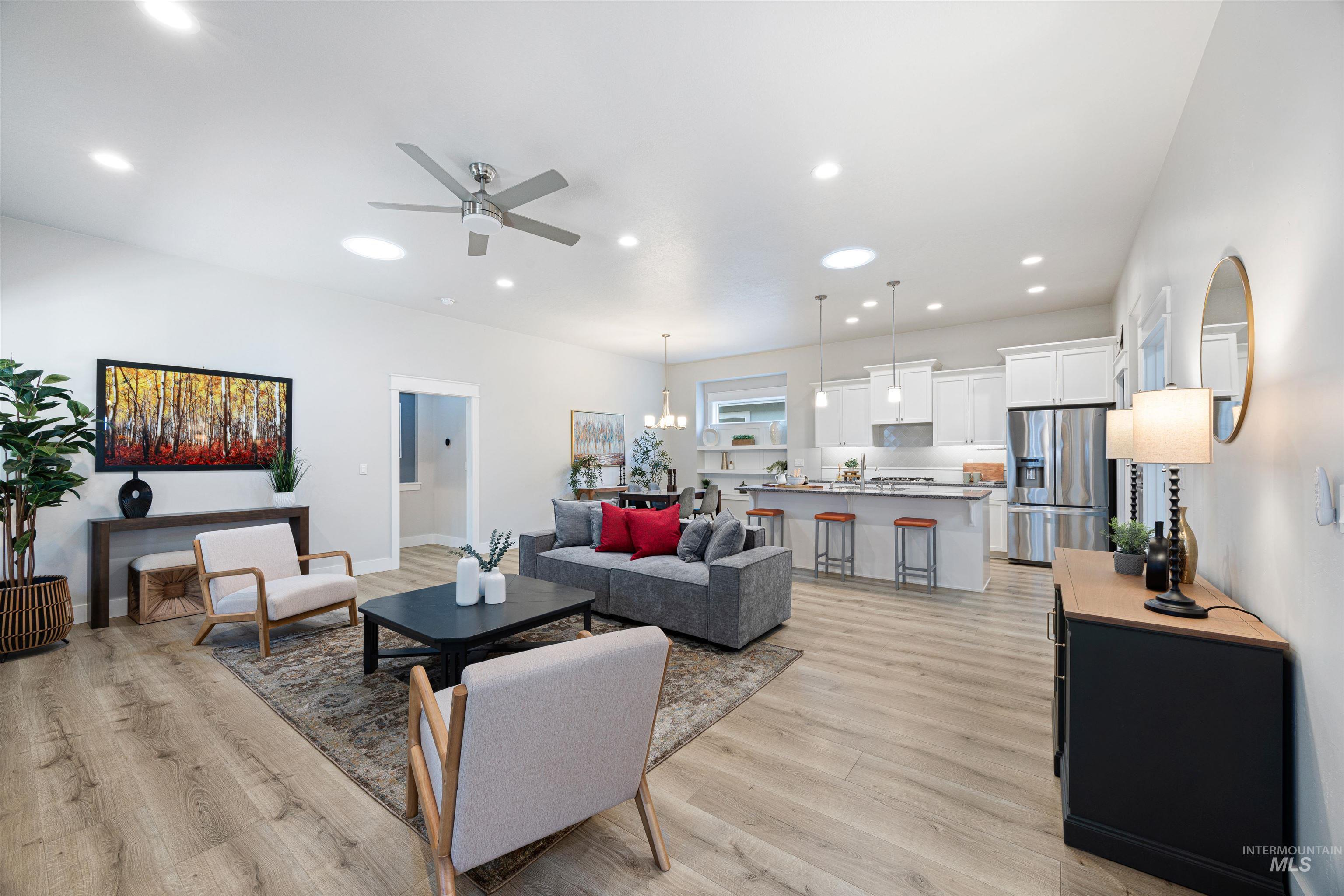 6847 N Cathedral Lane, Eagle, Idaho 83646-8408, 3 Bedrooms, 2 Bathrooms, Residential For Sale, Price $599,900,MLS 98968990