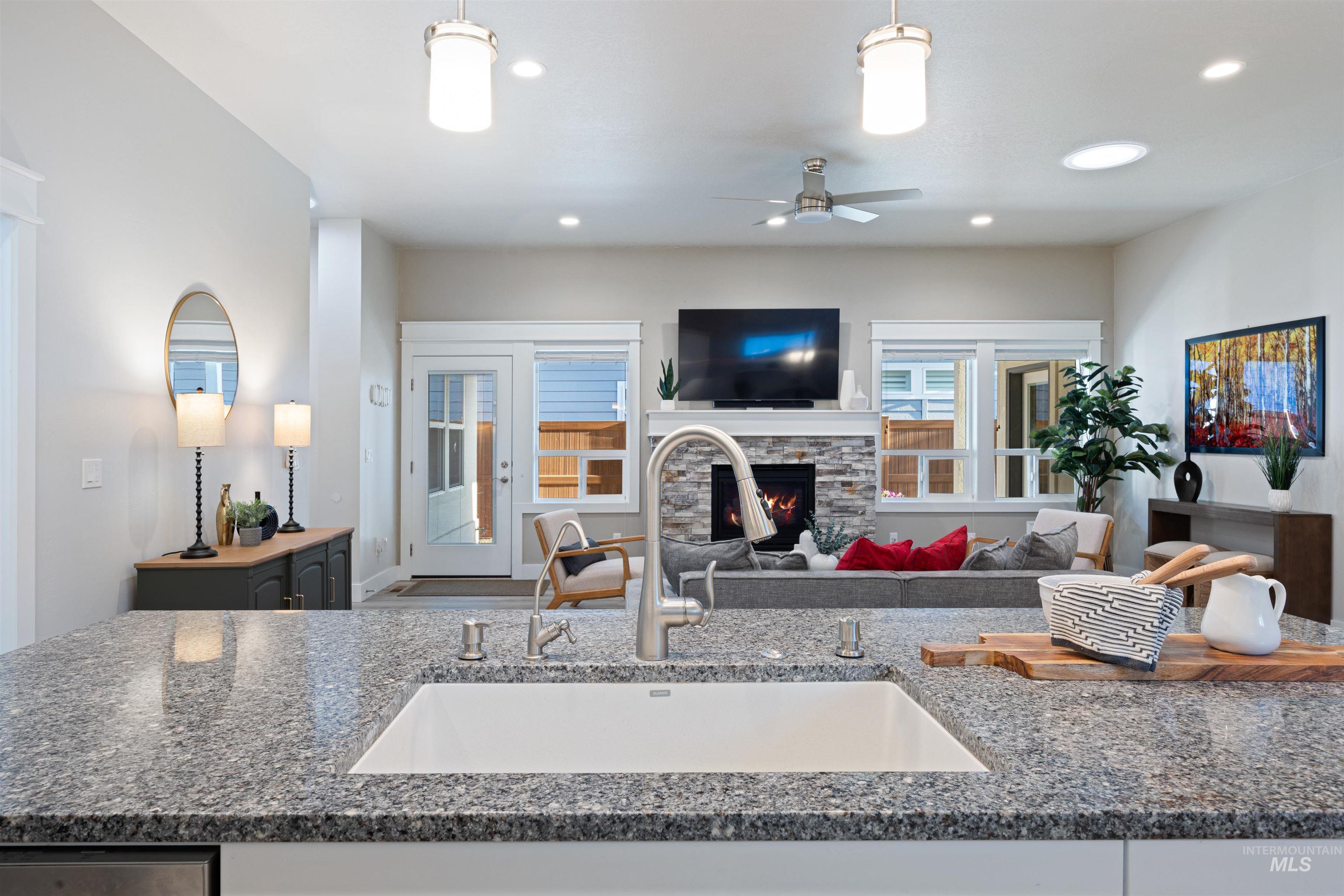 6847 N Cathedral Lane, Eagle, Idaho 83646-8408, 3 Bedrooms, 2 Bathrooms, Residential For Sale, Price $599,900,MLS 98968990