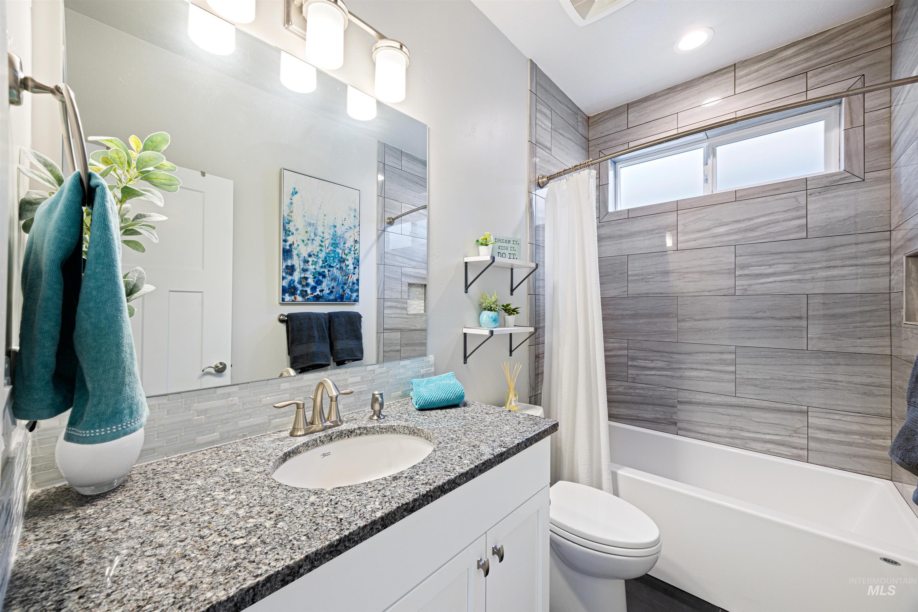 6847 N Cathedral Lane, Eagle, Idaho 83646-8408, 3 Bedrooms, 2 Bathrooms, Residential For Sale, Price $599,900,MLS 98968990