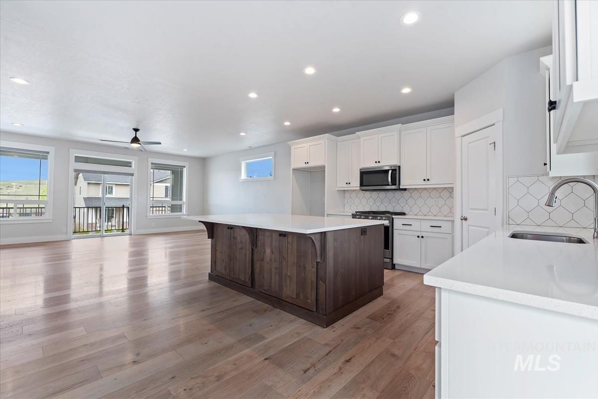 19322 N Shepherds Pie Pl, Boise, Idaho 83714, 4 Bedrooms, 3 Bathrooms, Residential For Sale, Price $648,000,MLS 98968991