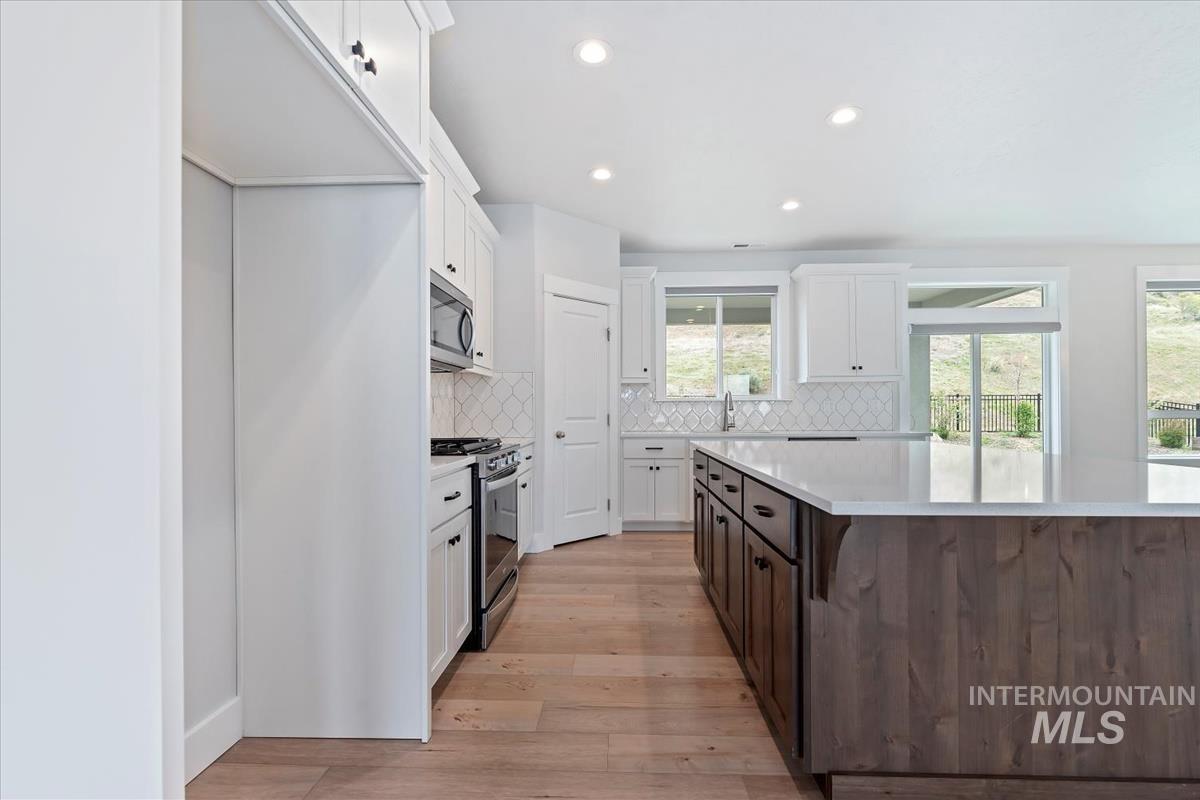 19322 N Shepherds Pie Pl, Boise, Idaho 83714, 4 Bedrooms, 3 Bathrooms, Residential For Sale, Price $648,000,MLS 98968991