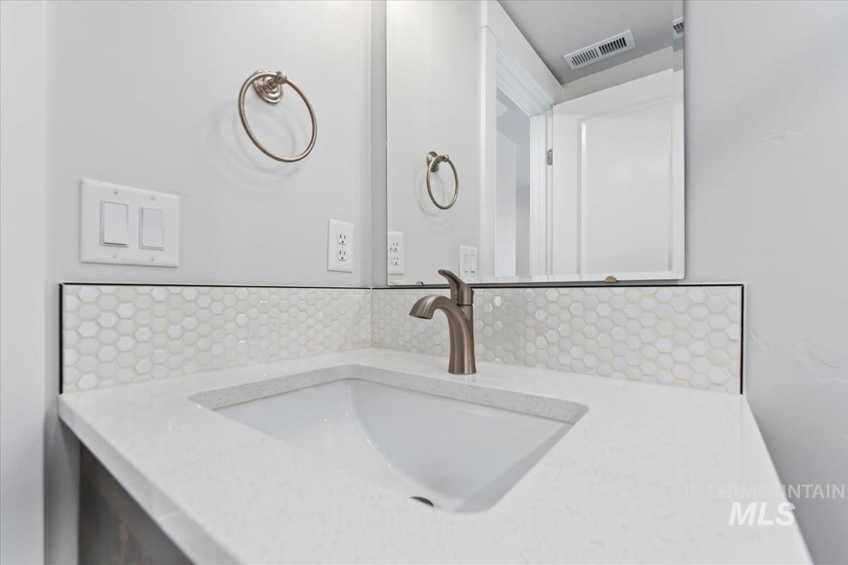 19322 N Shepherds Pie Pl, Boise, Idaho 83714, 4 Bedrooms, 3 Bathrooms, Residential For Sale, Price $648,000,MLS 98968991