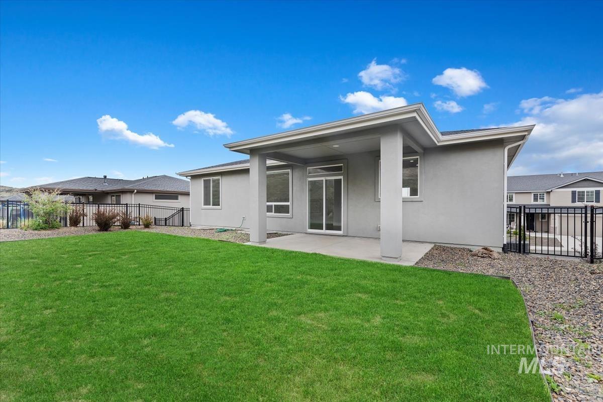 19322 N Shepherds Pie Pl, Boise, Idaho 83714, 4 Bedrooms, 3 Bathrooms, Residential For Sale, Price $648,000,MLS 98968991