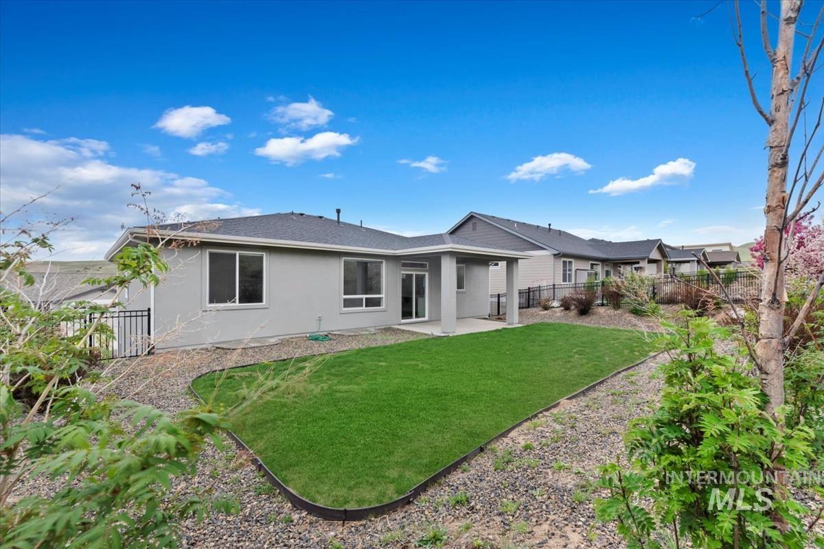 19322 N Shepherds Pie Pl, Boise, Idaho 83714, 4 Bedrooms, 3 Bathrooms, Residential For Sale, Price $648,000,MLS 98968991