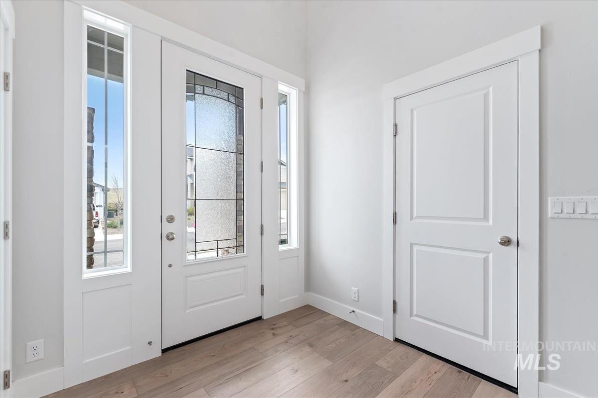 19322 N Shepherds Pie Pl, Boise, Idaho 83714, 4 Bedrooms, 3 Bathrooms, Residential For Sale, Price $648,000,MLS 98968991