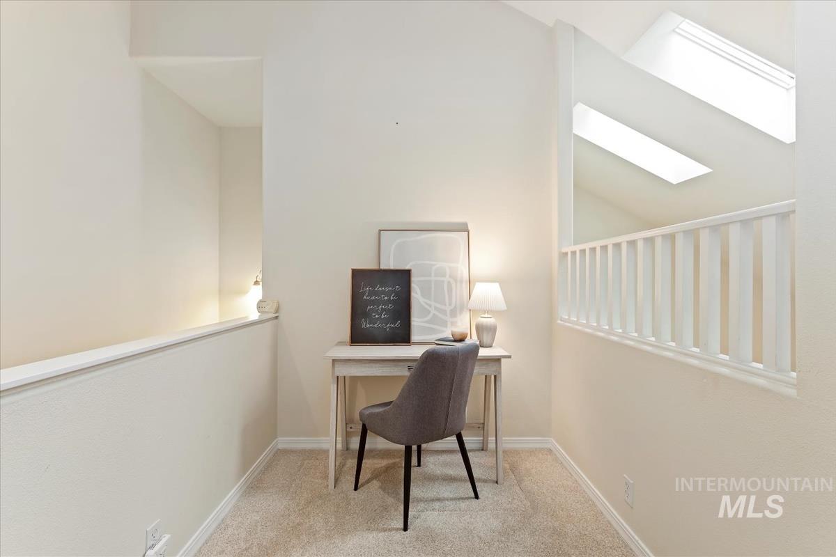 812 E Riverpark Lane, Boise, Idaho 83716, 2 Bedrooms, 2.5 Bathrooms, Residential For Sale, Price $585,000,MLS 98968993