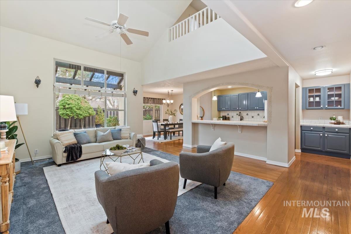 812 E Riverpark Lane, Boise, Idaho 83716, 2 Bedrooms, 2.5 Bathrooms, Residential For Sale, Price $585,000,MLS 98968993