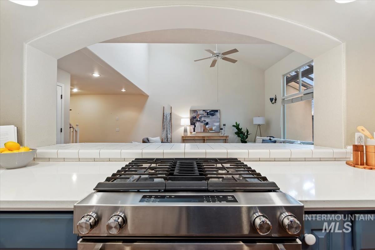 812 E Riverpark Lane, Boise, Idaho 83716, 2 Bedrooms, 2.5 Bathrooms, Residential For Sale, Price $585,000,MLS 98968993