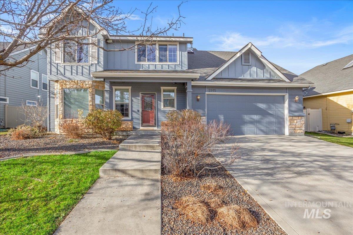 2915 S Nephrite Way, Meridian, Idaho 83642-3165, 4 Bedrooms, 2.5 Bathrooms, Residential For Sale, Price $570,000,MLS 98968997