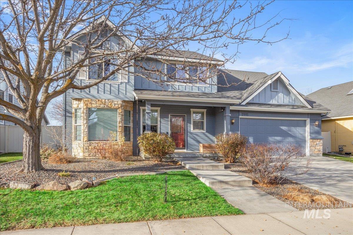 2915 S Nephrite Way, Meridian, Idaho 83642-3165, 4 Bedrooms, 2.5 Bathrooms, Residential For Sale, Price $570,000,MLS 98968997