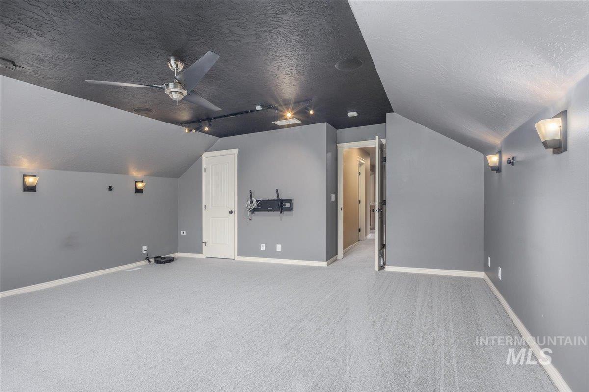 2915 S Nephrite Way, Meridian, Idaho 83642-3165, 4 Bedrooms, 2.5 Bathrooms, Residential For Sale, Price $570,000,MLS 98968997