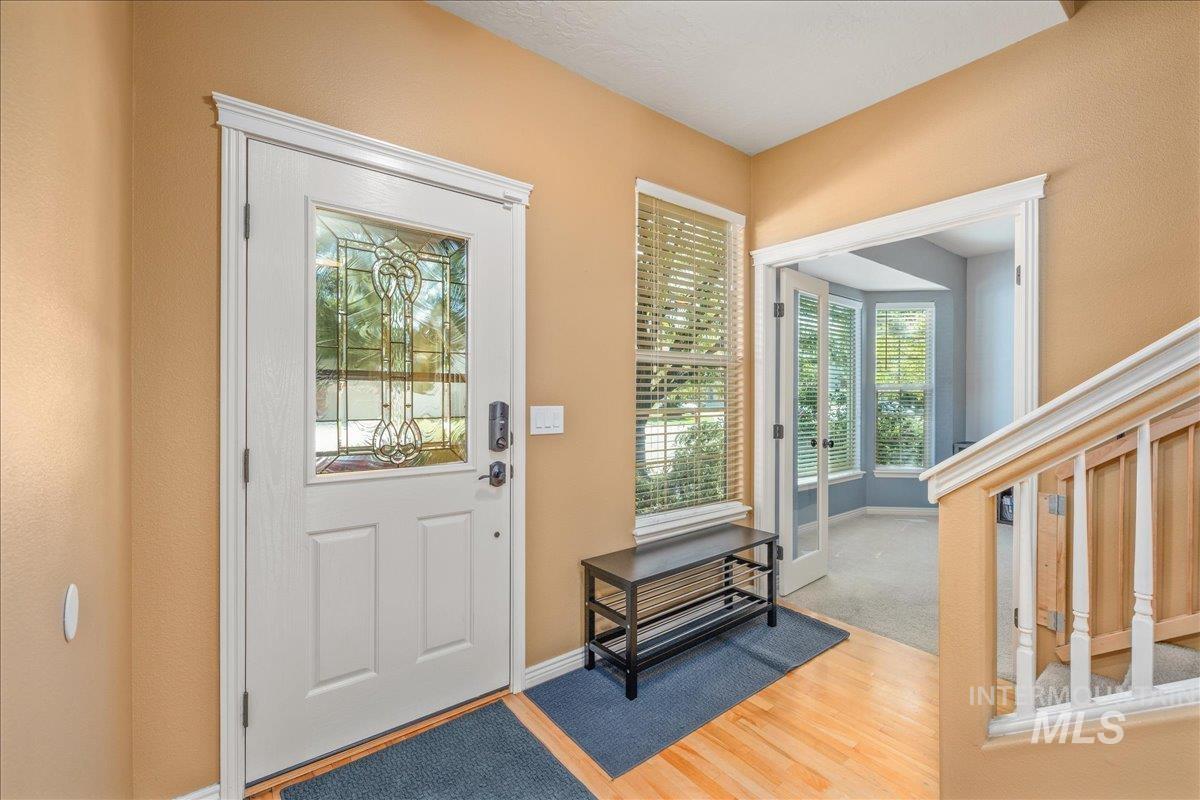 2915 S Nephrite Way, Meridian, Idaho 83642-3165, 4 Bedrooms, 2.5 Bathrooms, Residential For Sale, Price $570,000,MLS 98968997