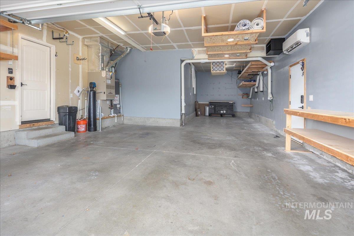 2915 S Nephrite Way, Meridian, Idaho 83642-3165, 4 Bedrooms, 2.5 Bathrooms, Residential For Sale, Price $570,000,MLS 98968997