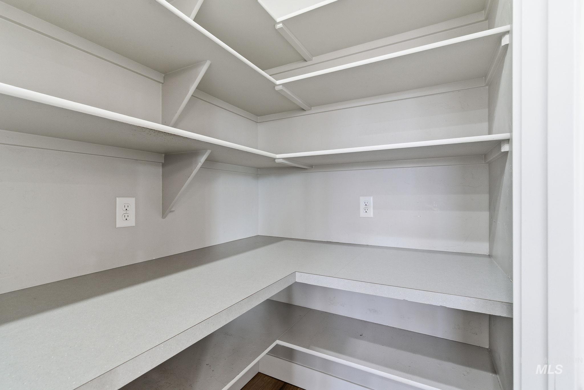 3179 N Cherry Laurel Way, Star, Idaho 83669, 3 Bedrooms, 2 Bathrooms, Residential For Sale, Price $545,000,MLS 98969006