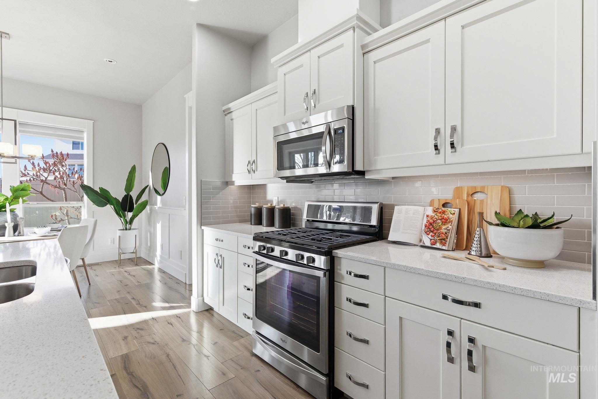 3179 N Cherry Laurel Way, Star, Idaho 83669, 3 Bedrooms, 2 Bathrooms, Residential For Sale, Price $545,000,MLS 98969006