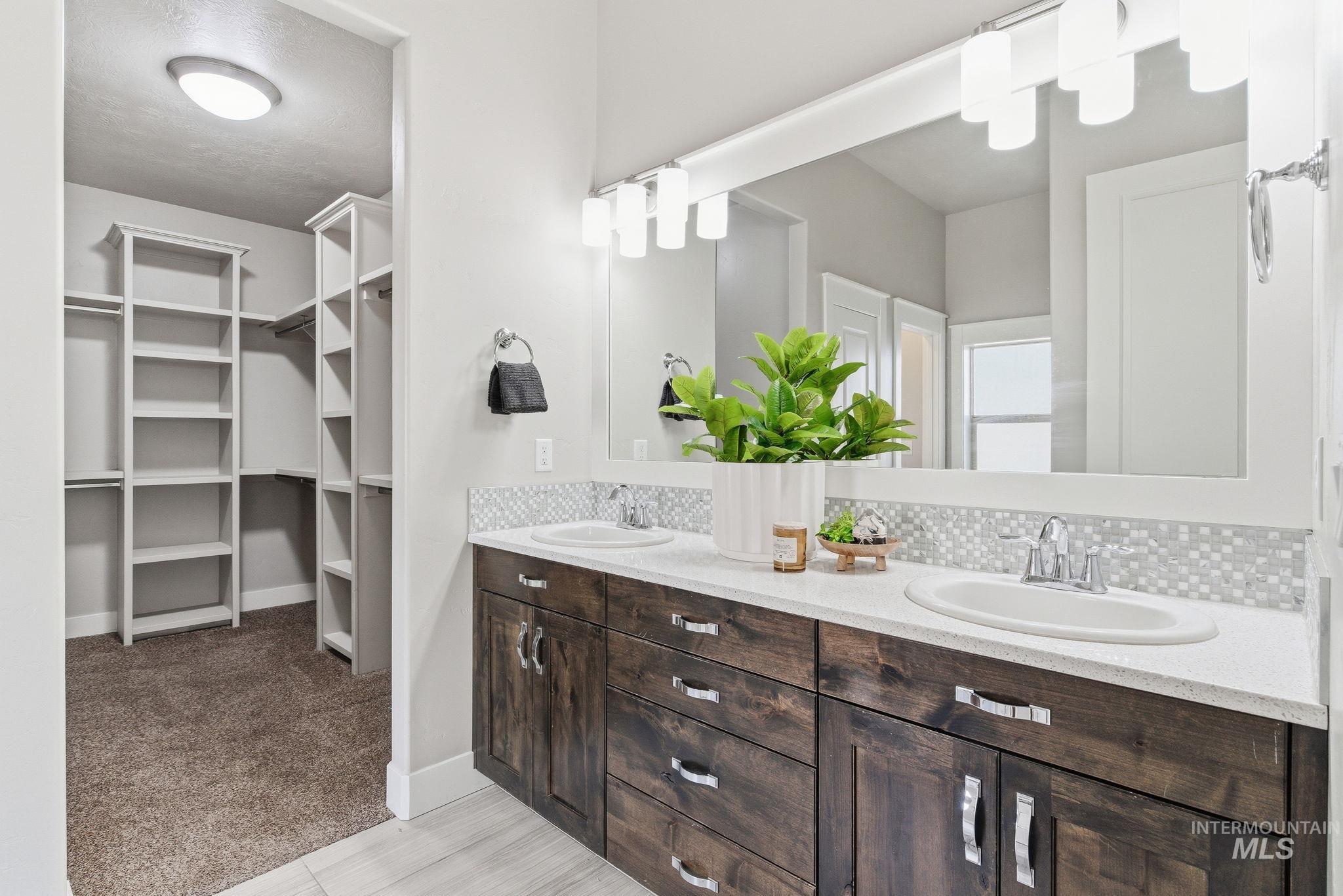 3179 N Cherry Laurel Way, Star, Idaho 83669, 3 Bedrooms, 2 Bathrooms, Residential For Sale, Price $545,000,MLS 98969006