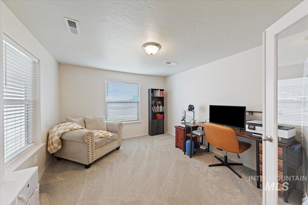 1289 Sundog Ave, Middleton, Idaho 83644, 3 Bedrooms, 2 Bathrooms, Residential For Sale, Price $439,900,MLS 98969014