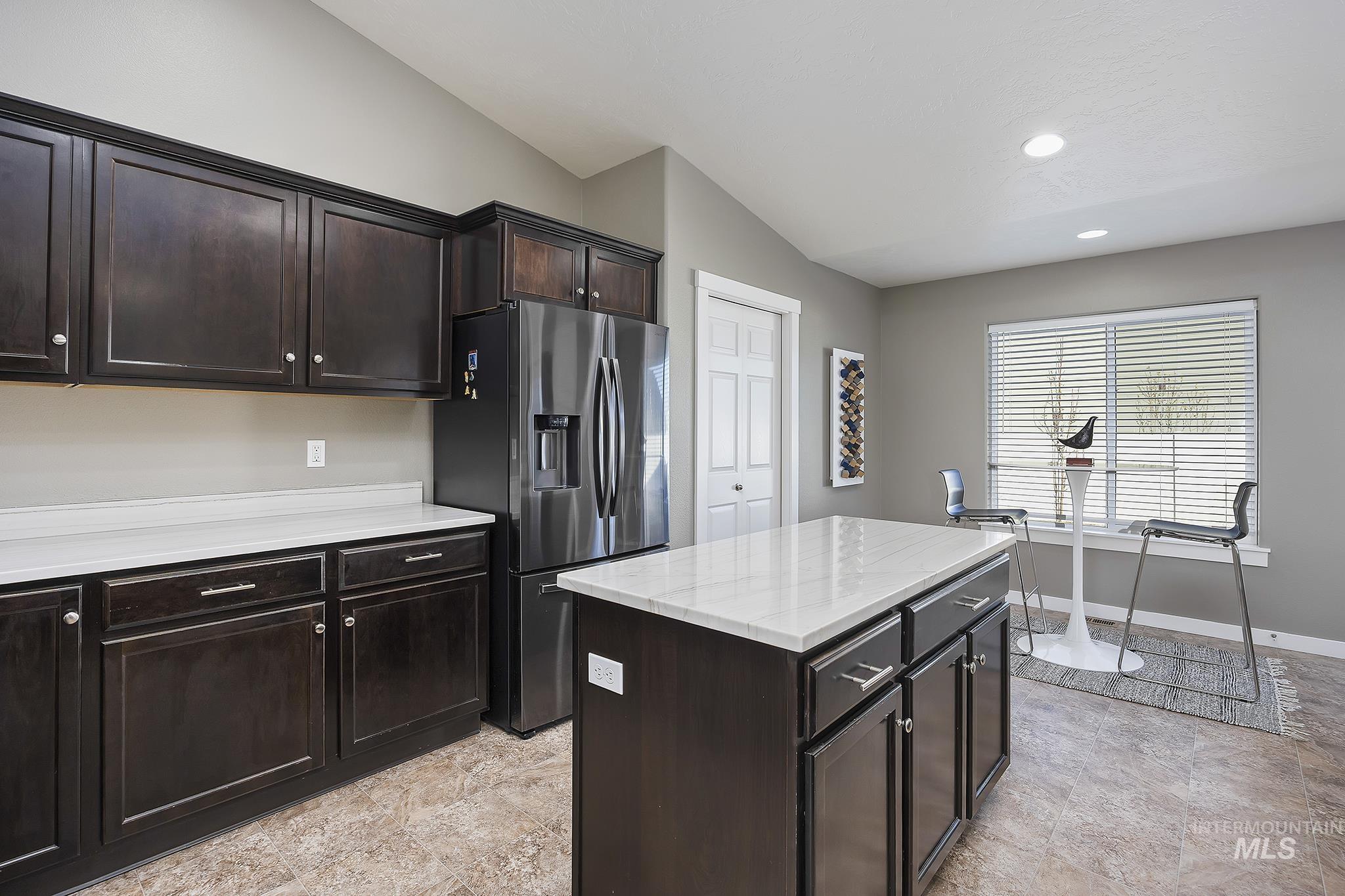 234 Canyon Crest Dr W, Twin Falls, Idaho 83301, 4 Bedrooms, 3 Bathrooms, Residential For Sale, Price $490,000,MLS 98969018