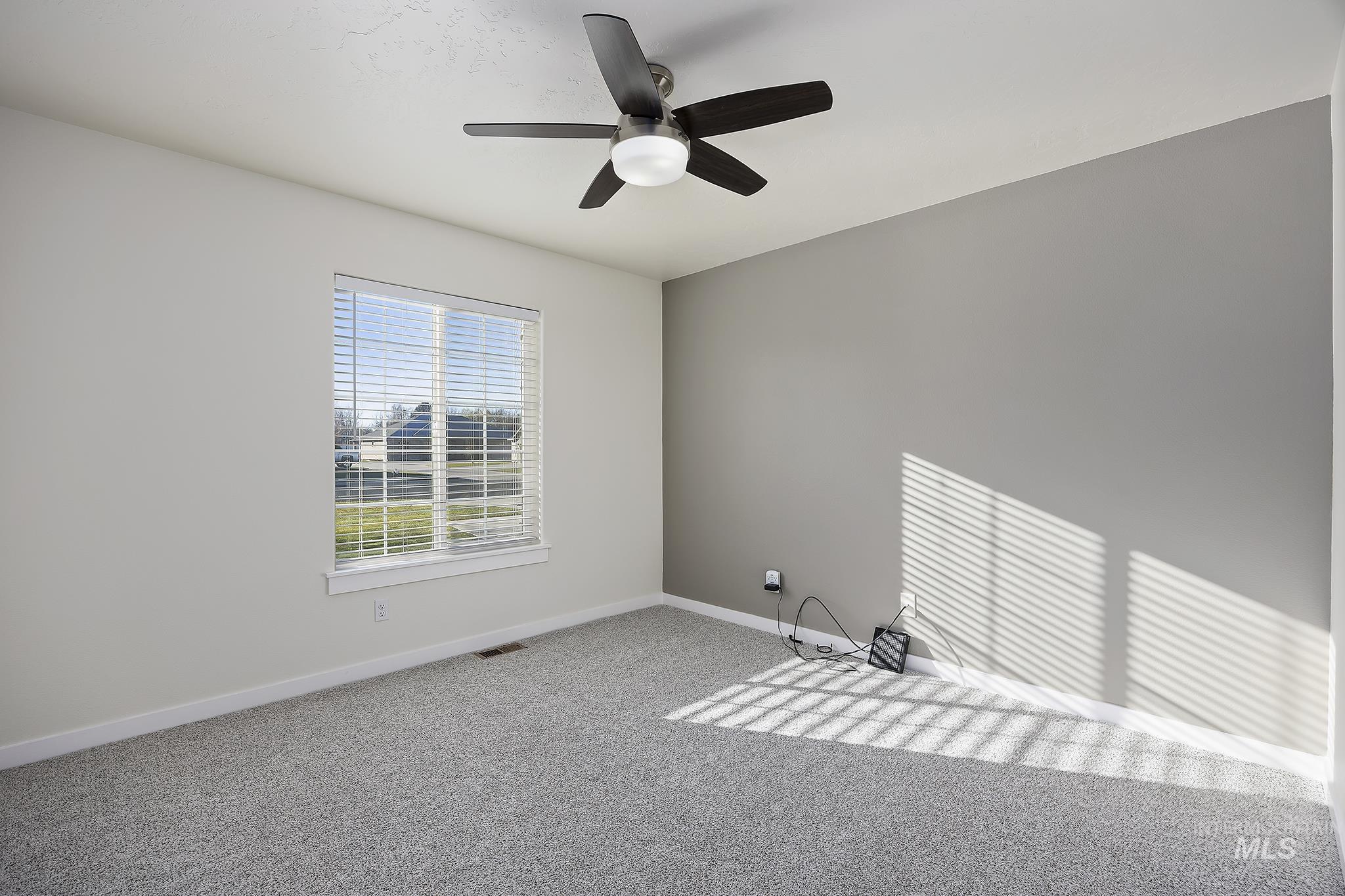 234 Canyon Crest Dr W, Twin Falls, Idaho 83301, 4 Bedrooms, 3 Bathrooms, Residential For Sale, Price $490,000,MLS 98969018