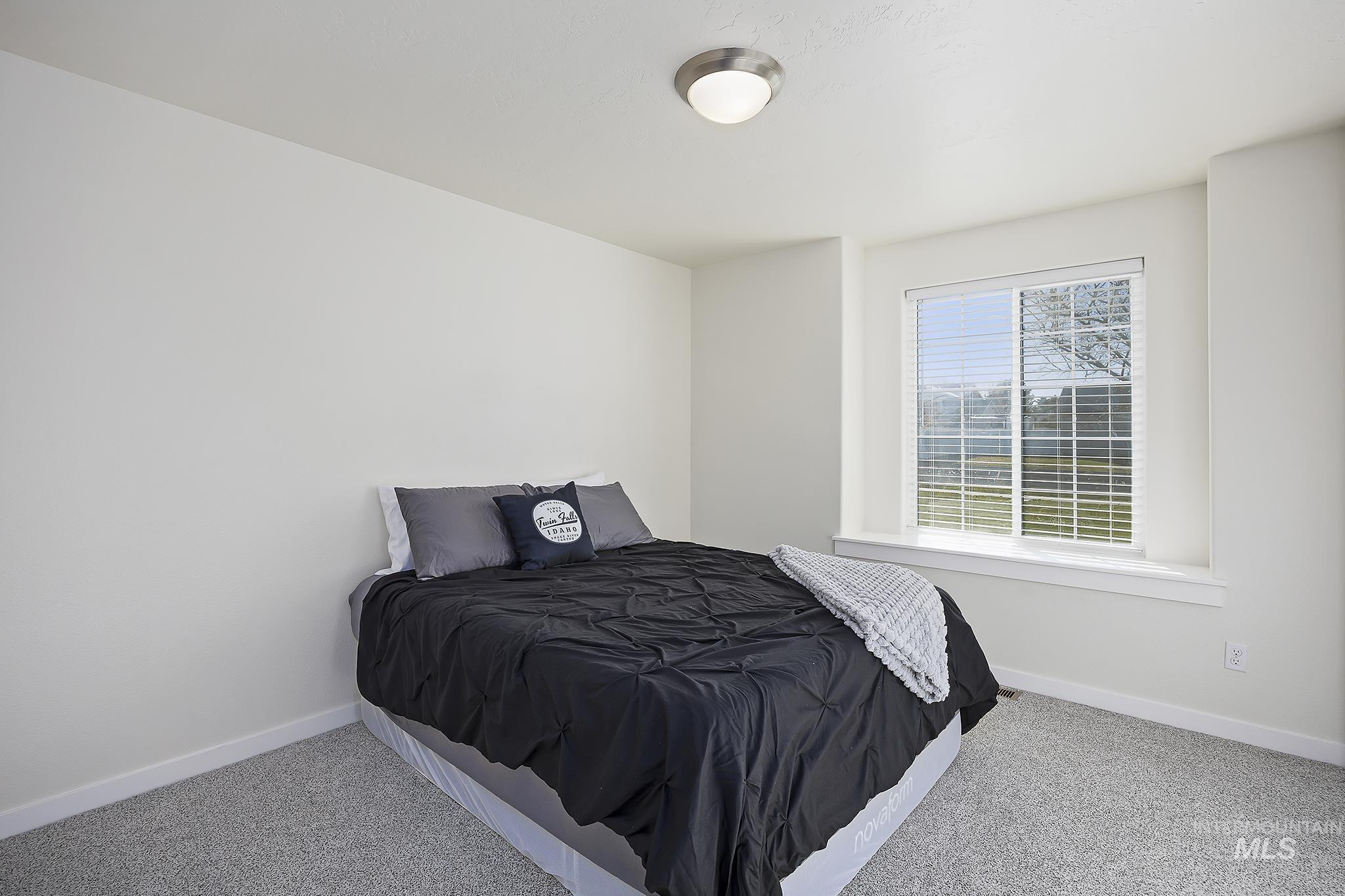 234 Canyon Crest Dr W, Twin Falls, Idaho 83301, 4 Bedrooms, 3 Bathrooms, Residential For Sale, Price $490,000,MLS 98969018