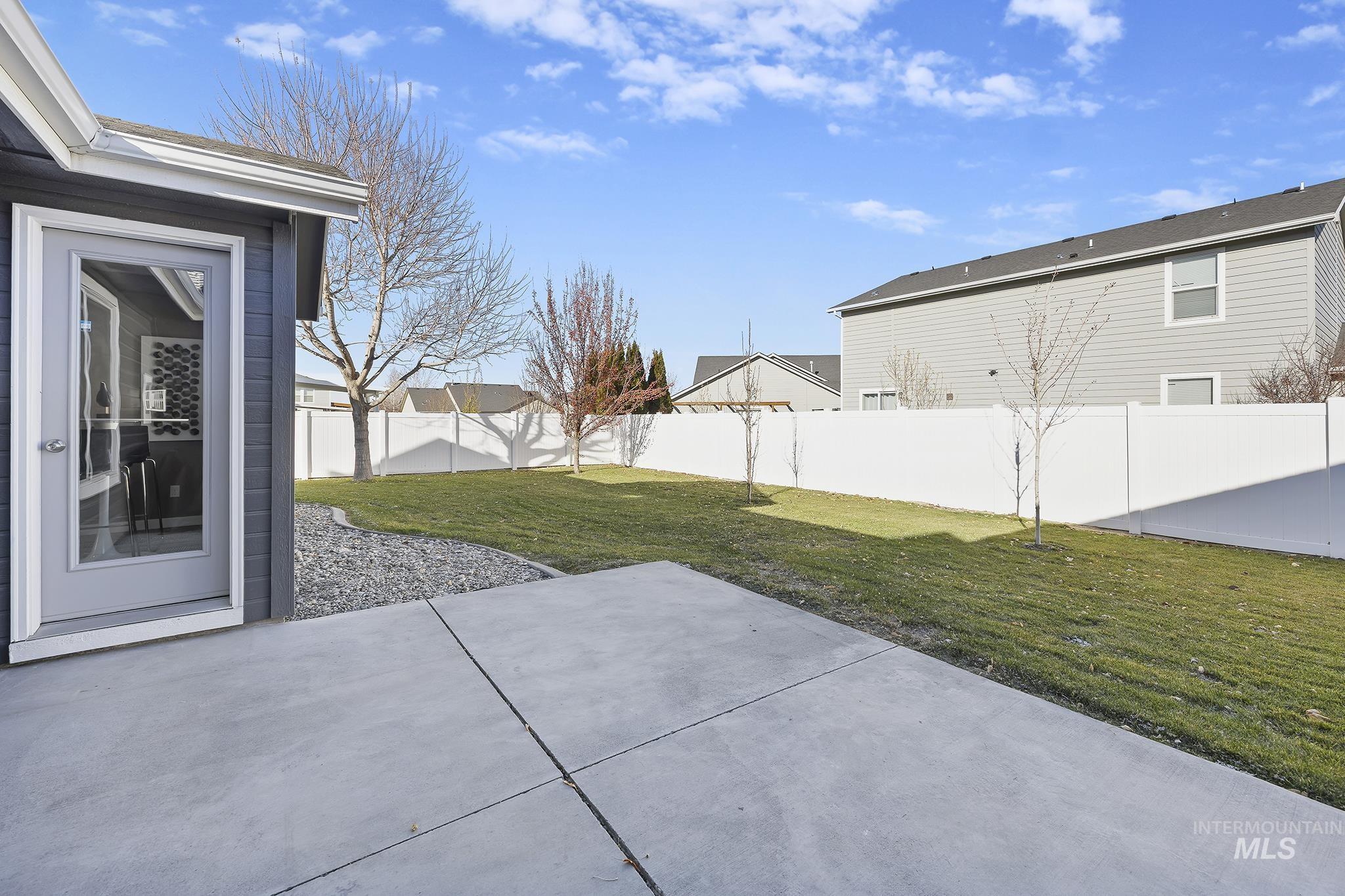 234 Canyon Crest Dr W, Twin Falls, Idaho 83301, 4 Bedrooms, 3 Bathrooms, Residential For Sale, Price $490,000,MLS 98969018