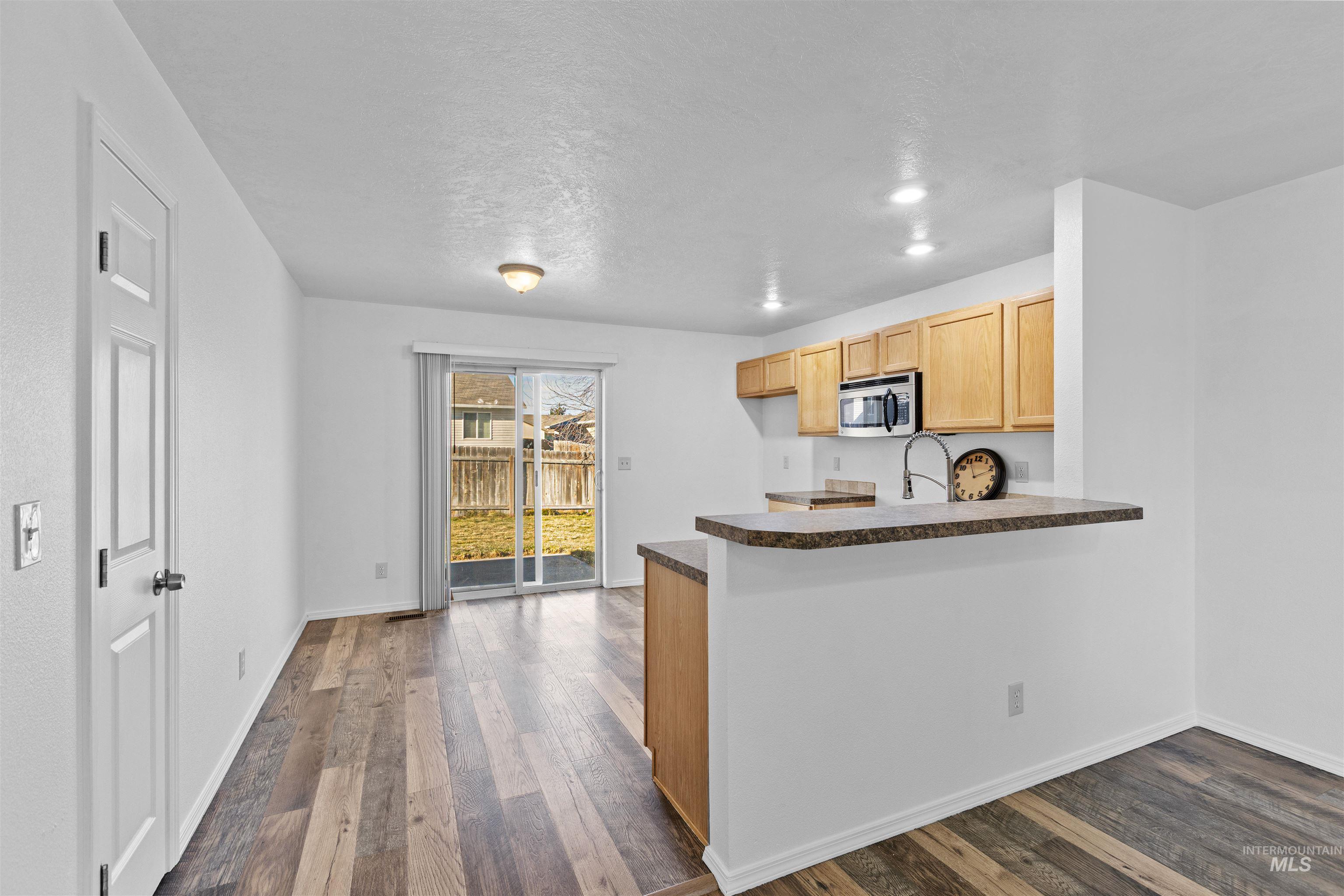 16535 Chino Ave, Caldwell, Idaho 83607-5314, 3 Bedrooms, 2 Bathrooms, Residential For Sale, Price $329,900,MLS 98969019