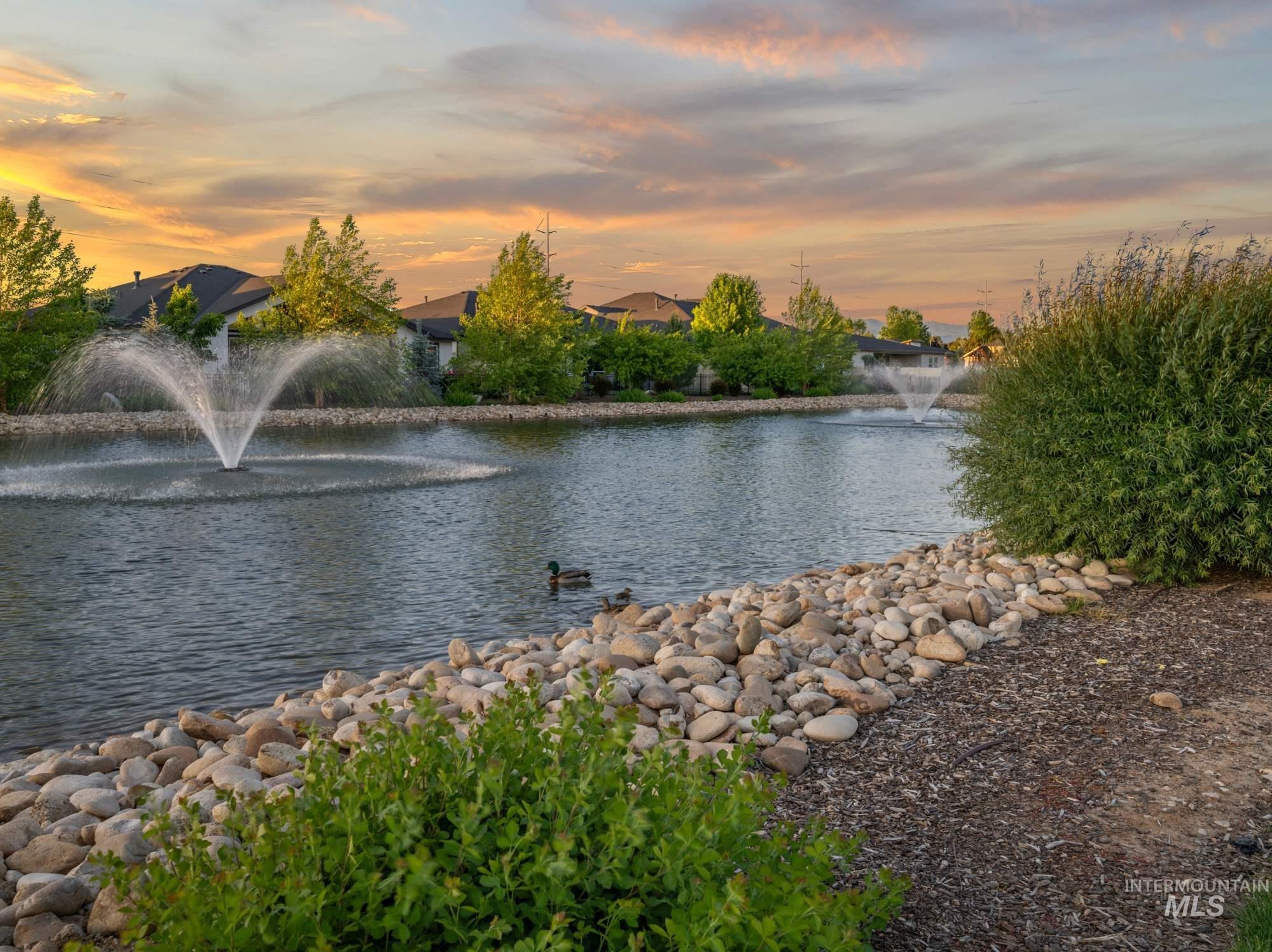 1328 W Cobblefield St., Meridian, Idaho 83646, 4 Bedrooms, 2.5 Bathrooms, Residential For Sale, Price $477,000,MLS 98969020