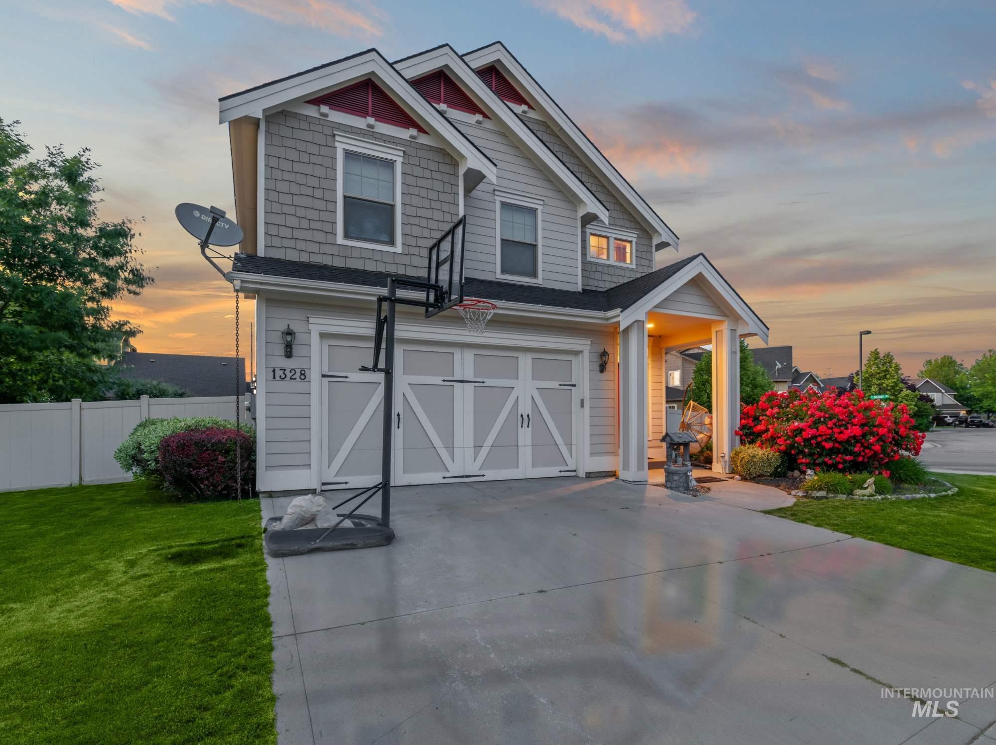 1328 W Cobblefield St., Meridian, Idaho 83646, 4 Bedrooms, 2.5 Bathrooms, Residential For Sale, Price $477,000,MLS 98969020