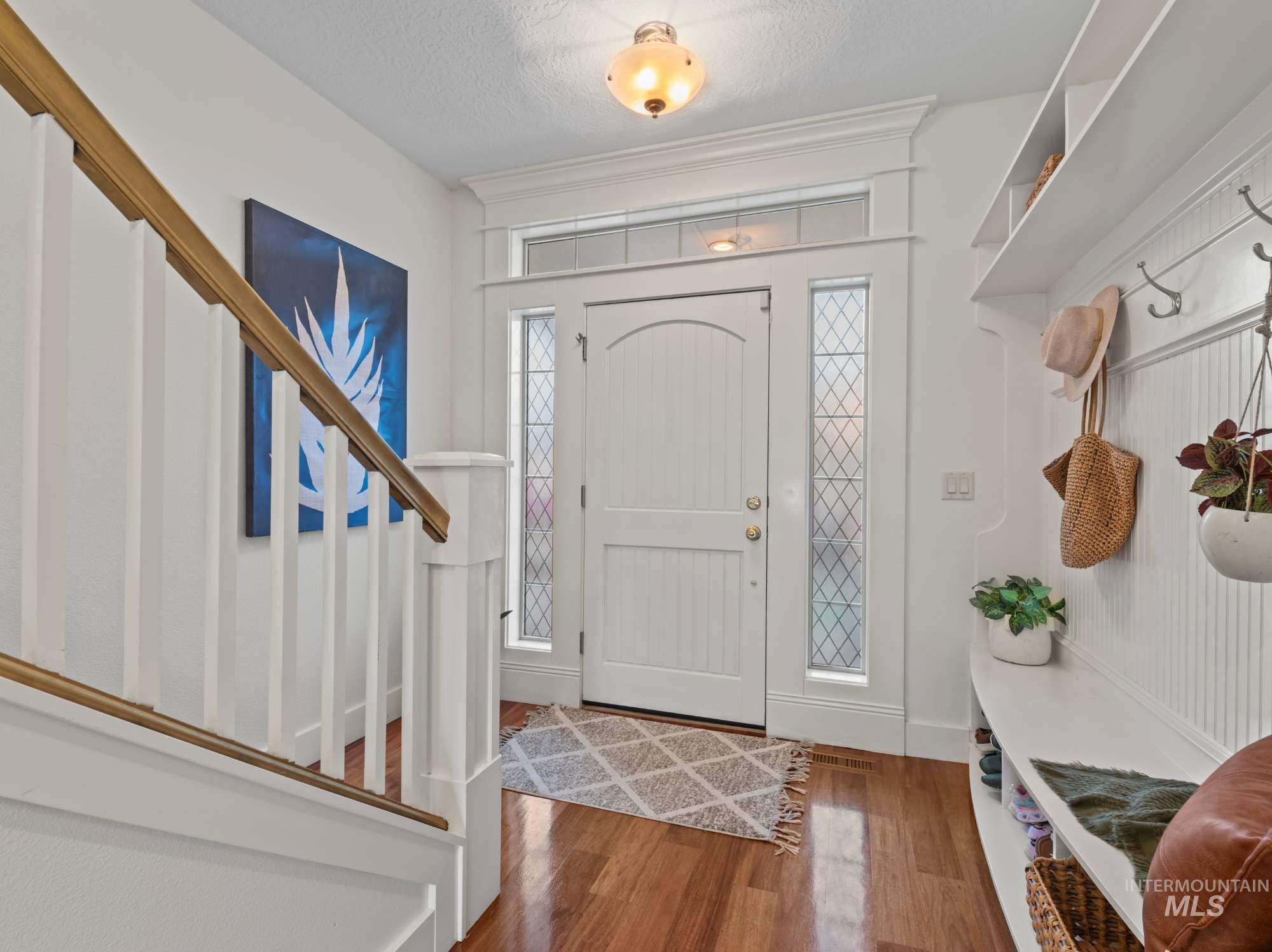 1328 W Cobblefield St., Meridian, Idaho 83646, 4 Bedrooms, 2.5 Bathrooms, Residential For Sale, Price $477,000,MLS 98969020