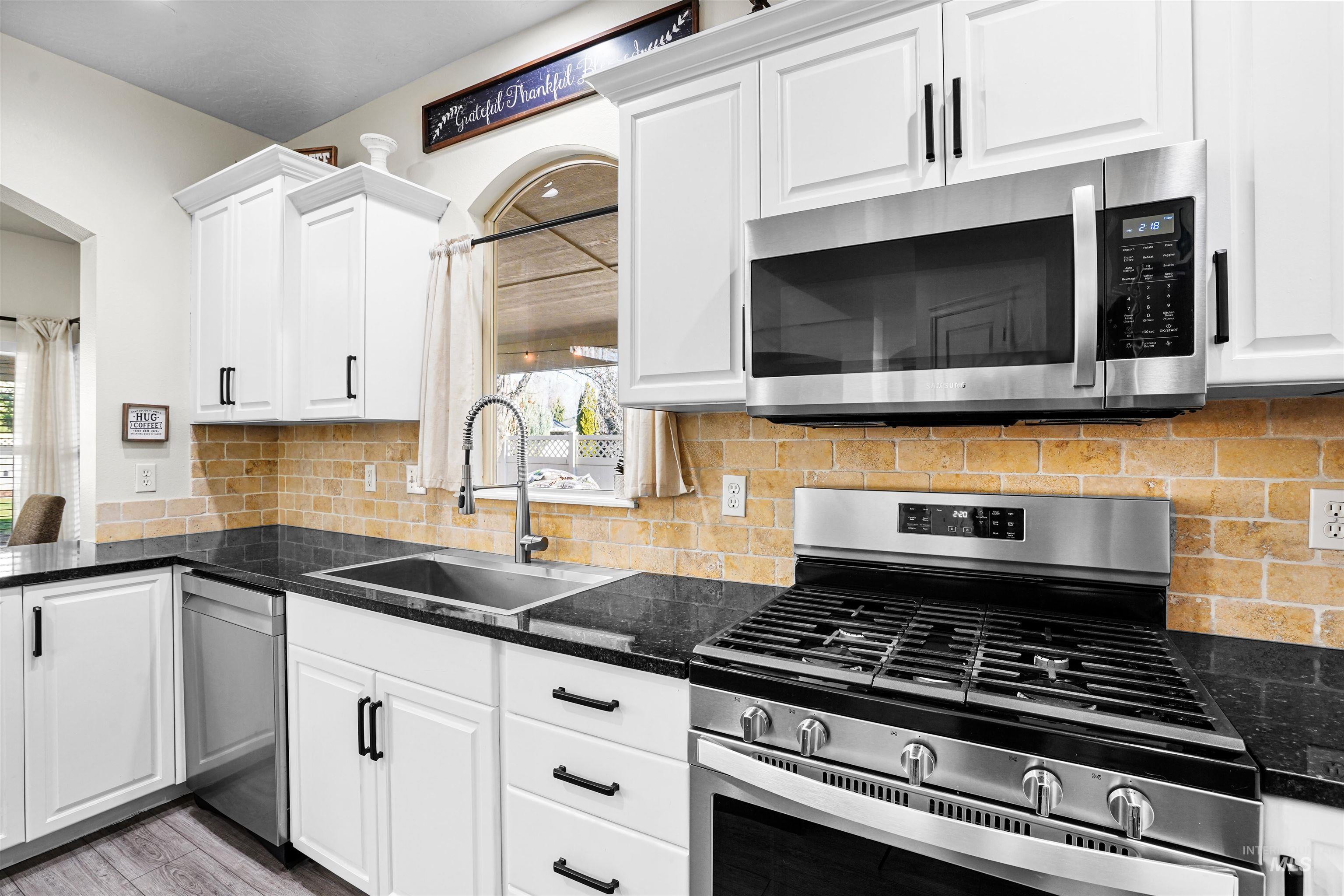 2452 W Astonte Dr, Meridian, Idaho 83646, 4 Bedrooms, 3 Bathrooms, Residential For Sale, Price $695,000,MLS 98969023