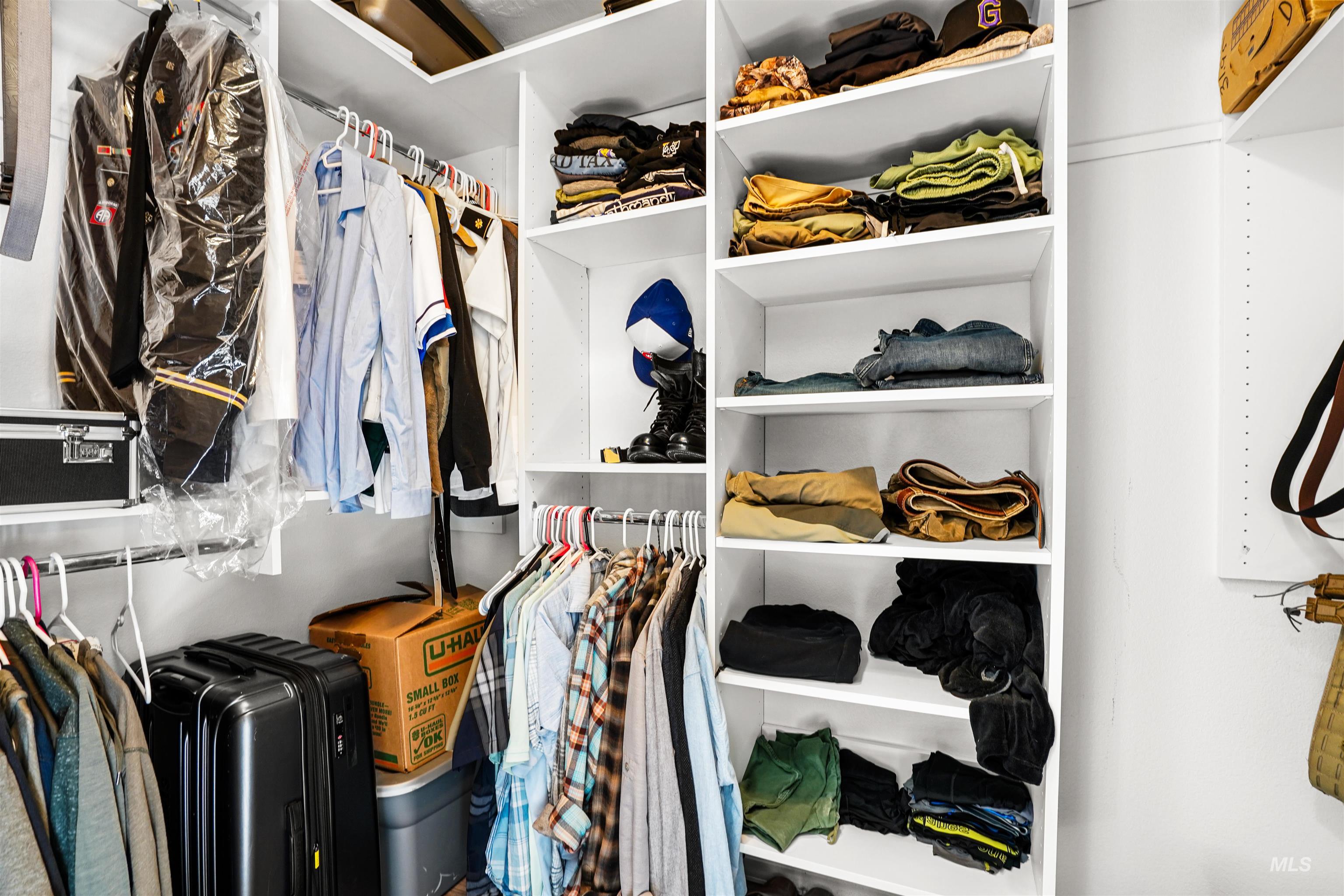 2452 W Astonte Dr, Meridian, Idaho 83646, 4 Bedrooms, 3 Bathrooms, Residential For Sale, Price $695,000,MLS 98969023