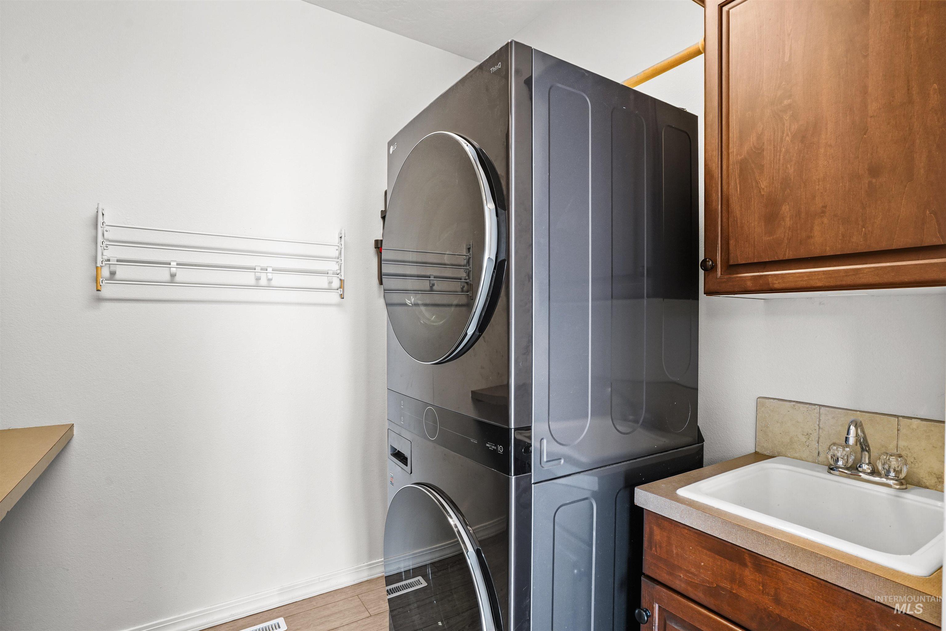 2452 W Astonte Dr, Meridian, Idaho 83646, 4 Bedrooms, 3 Bathrooms, Residential For Sale, Price $695,000,MLS 98969023