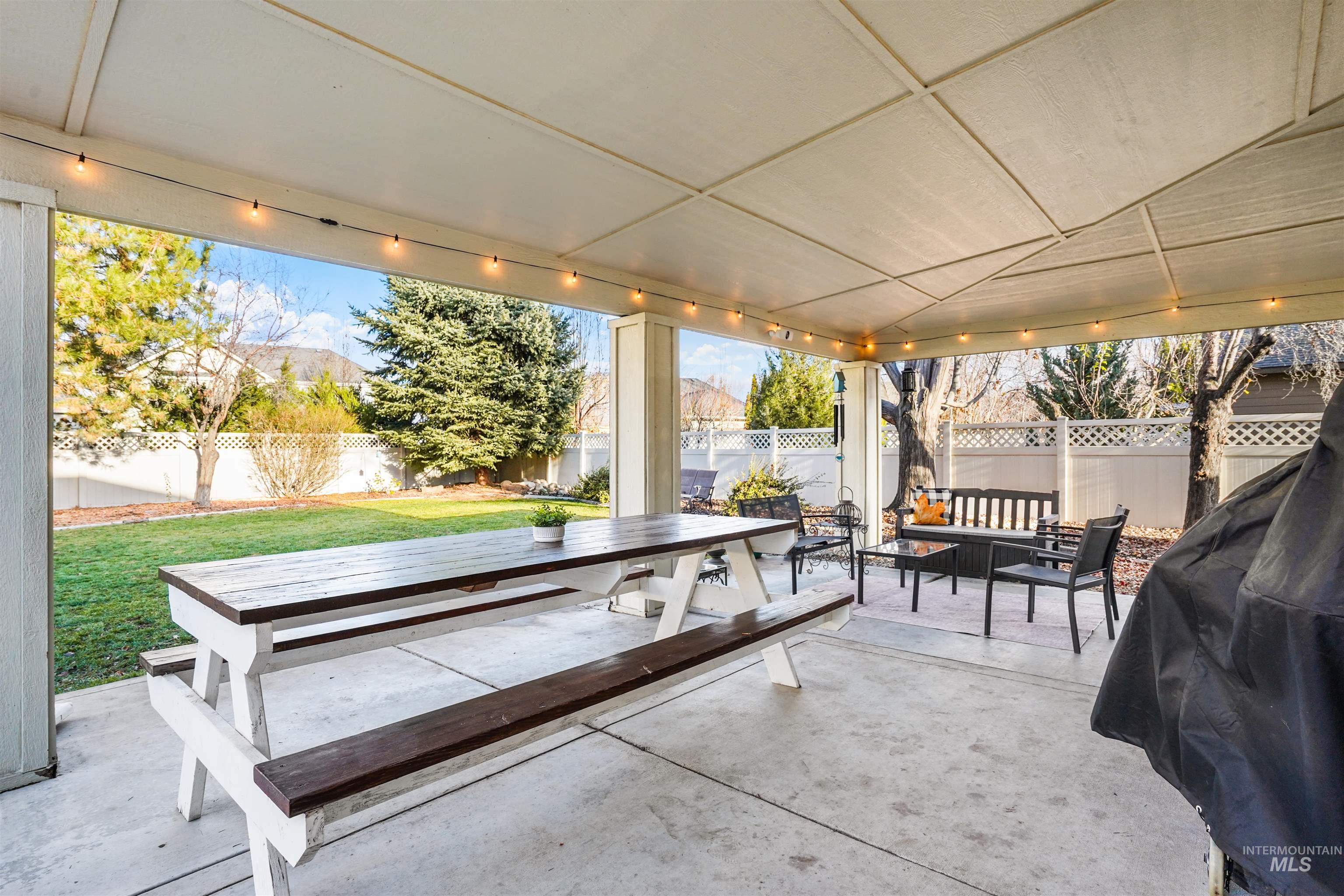 2452 W Astonte Dr, Meridian, Idaho 83646, 4 Bedrooms, 3 Bathrooms, Residential For Sale, Price $695,000,MLS 98969023