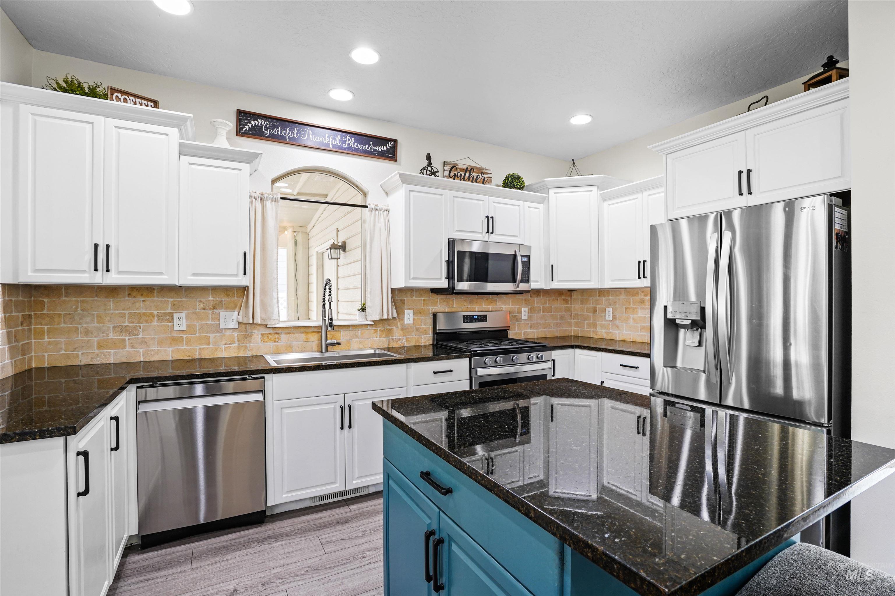 2452 W Astonte Dr, Meridian, Idaho 83646, 4 Bedrooms, 3 Bathrooms, Residential For Sale, Price $695,000,MLS 98969023