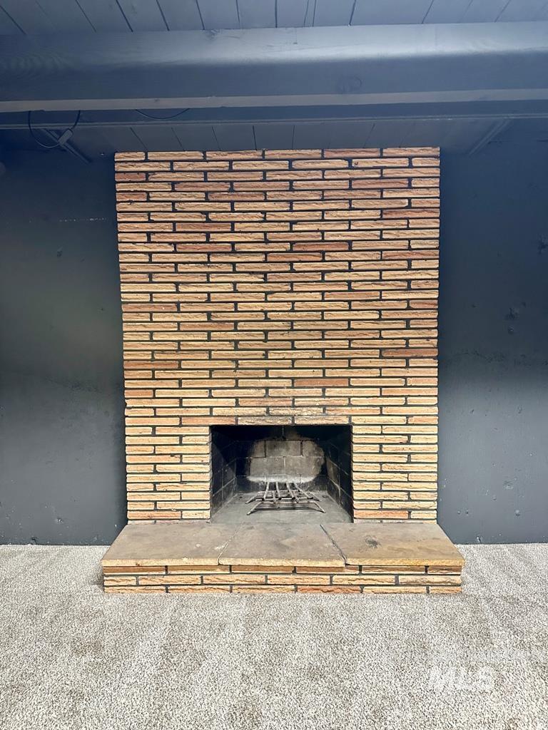 2214-2216 S Hervey, Boise, Idaho 83705-4074, 5 Bedrooms, 2.5 Bathrooms, Residential Income For Sale, Price $875,000, 98969025