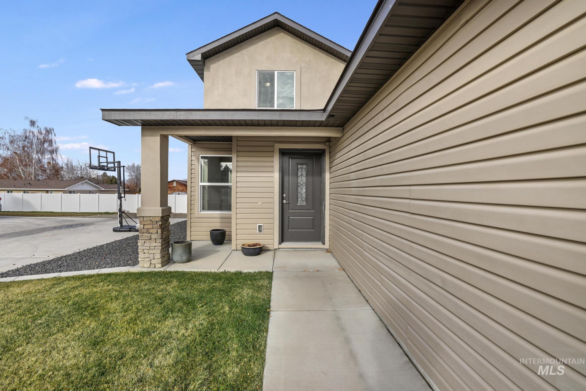 812 Jack Ave, Jerome, Idaho 83338, 4 Bedrooms, 2.5 Bathrooms, Residential For Sale, Price $359,900,MLS 98969028