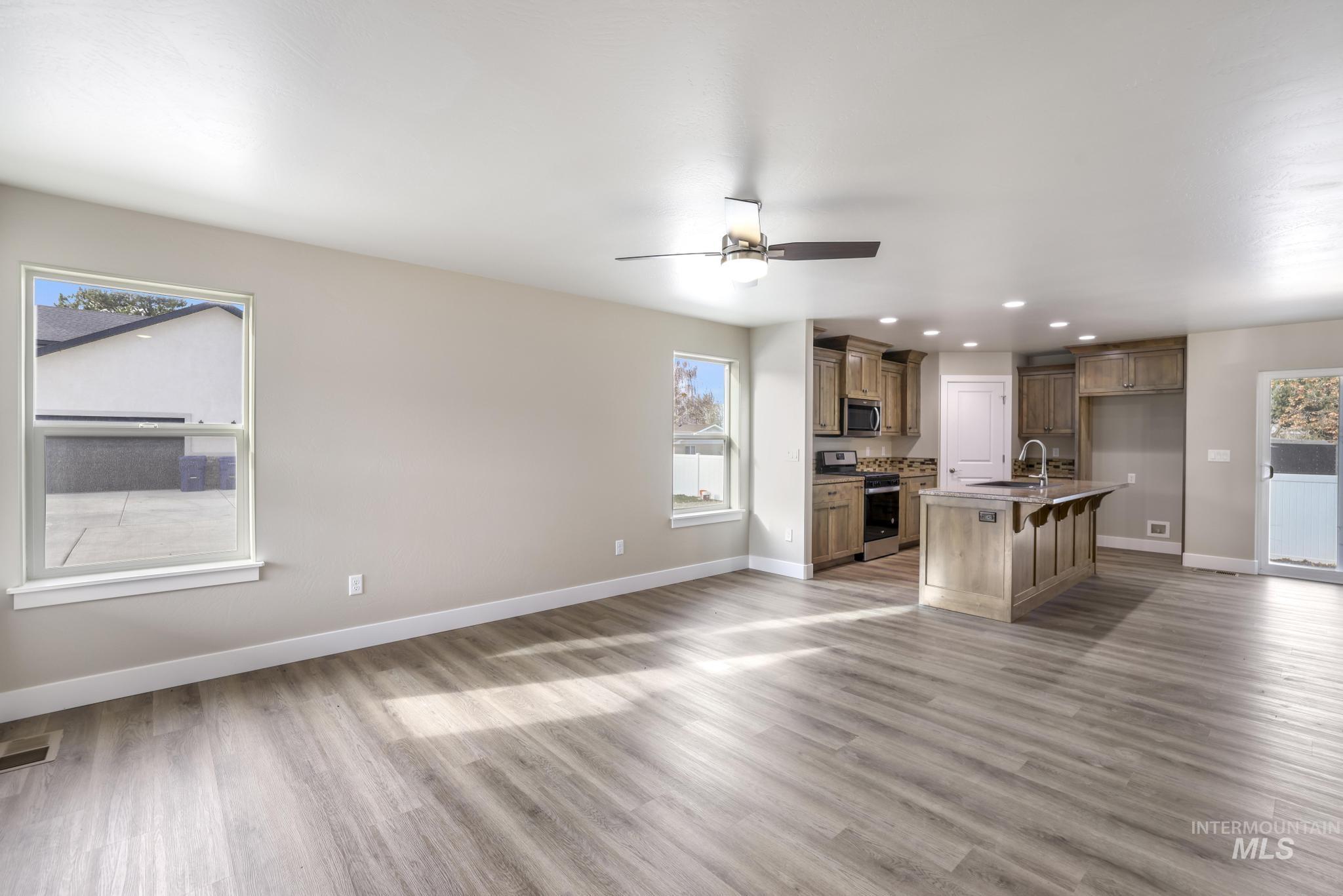 812 Jack Ave, Jerome, Idaho 83338, 4 Bedrooms, 2.5 Bathrooms, Residential For Sale, Price $359,900,MLS 98969028