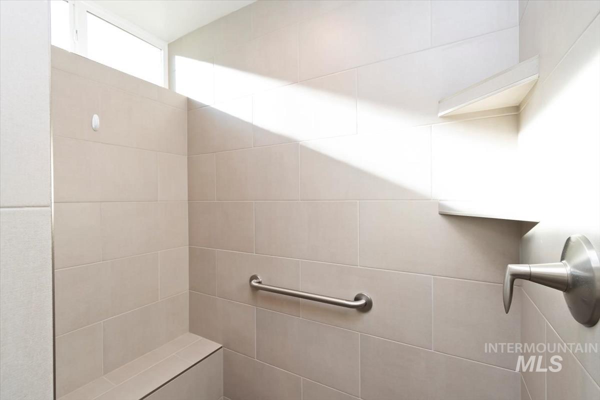 6230 N Bolsena Ln, Meridian, Idaho 83646-7601, 2 Bedrooms, 2 Bathrooms, Residential For Sale, Price $609,000,MLS 98969029