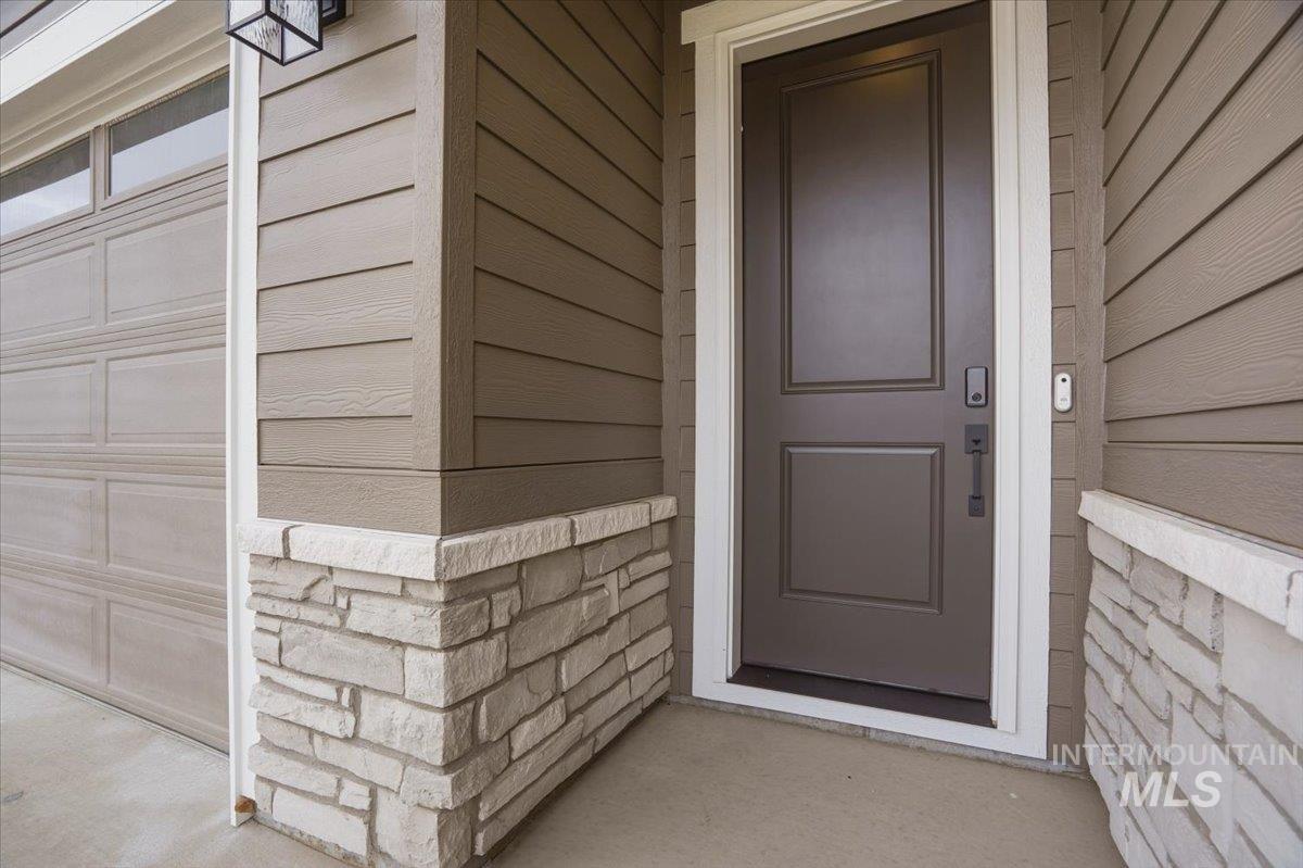 2292 N Ice Fire Ave, Star, Idaho 83669, 3 Bedrooms, 2 Bathrooms, Residential For Sale, Price $559,990,MLS 98969034