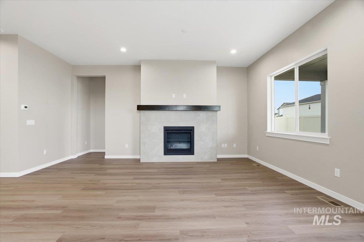 2292 N Ice Fire Ave, Star, Idaho 83669, 3 Bedrooms, 2 Bathrooms, Residential For Sale, Price $559,990,MLS 98969034