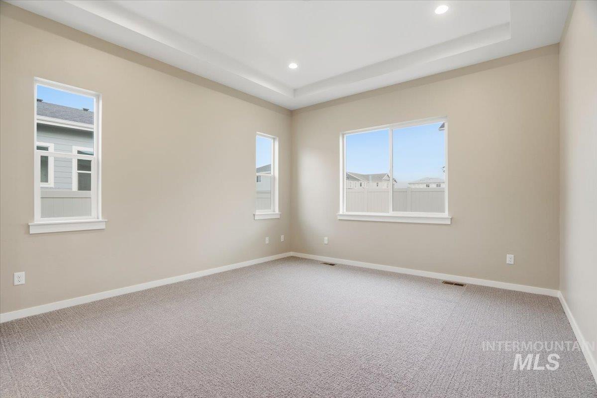 2292 N Ice Fire Ave, Star, Idaho 83669, 3 Bedrooms, 2 Bathrooms, Residential For Sale, Price $559,990,MLS 98969034