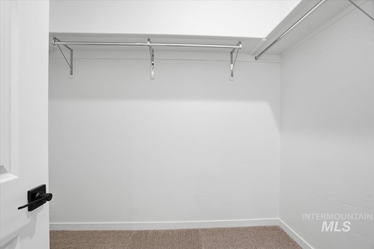 2292 N Ice Fire Ave, Star, Idaho 83669, 3 Bedrooms, 2 Bathrooms, Residential For Sale, Price $559,990,MLS 98969034