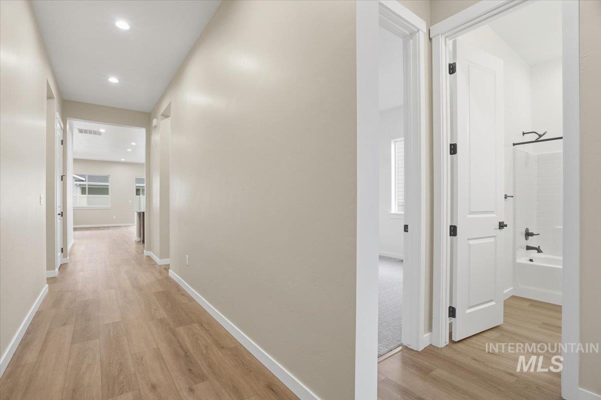 2292 N Ice Fire Ave, Star, Idaho 83669, 3 Bedrooms, 2 Bathrooms, Residential For Sale, Price $559,990,MLS 98969034