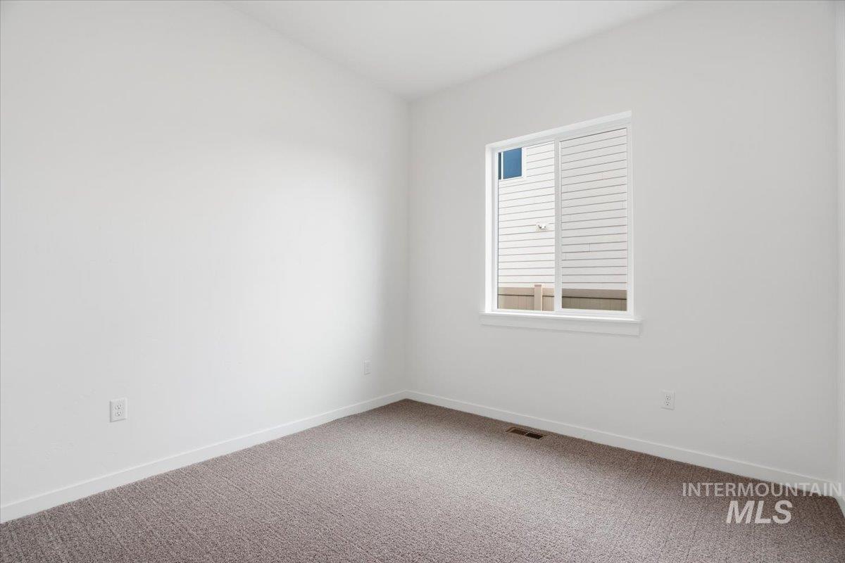 2292 N Ice Fire Ave, Star, Idaho 83669, 3 Bedrooms, 2 Bathrooms, Residential For Sale, Price $559,990,MLS 98969034