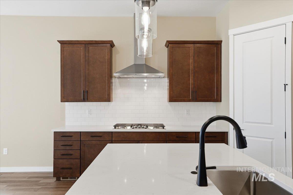 2292 N Ice Fire Ave, Star, Idaho 83669, 3 Bedrooms, 2 Bathrooms, Residential For Sale, Price $559,990,MLS 98969034