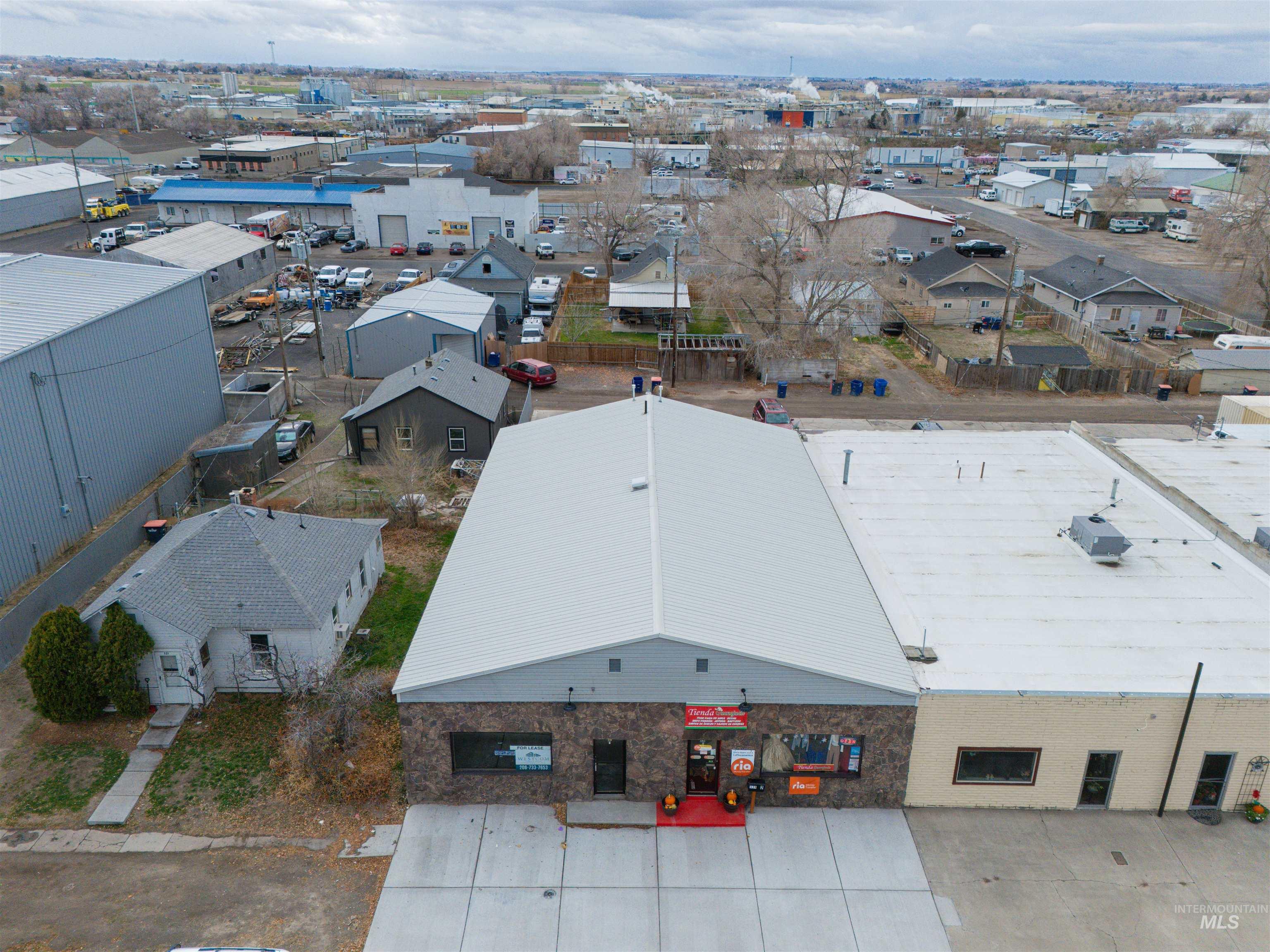 339 4th Ave W, Twin Falls, Idaho 83301, 2 Rooms, Business/Commercial For Sale, Price $19,800,MLS 98969036