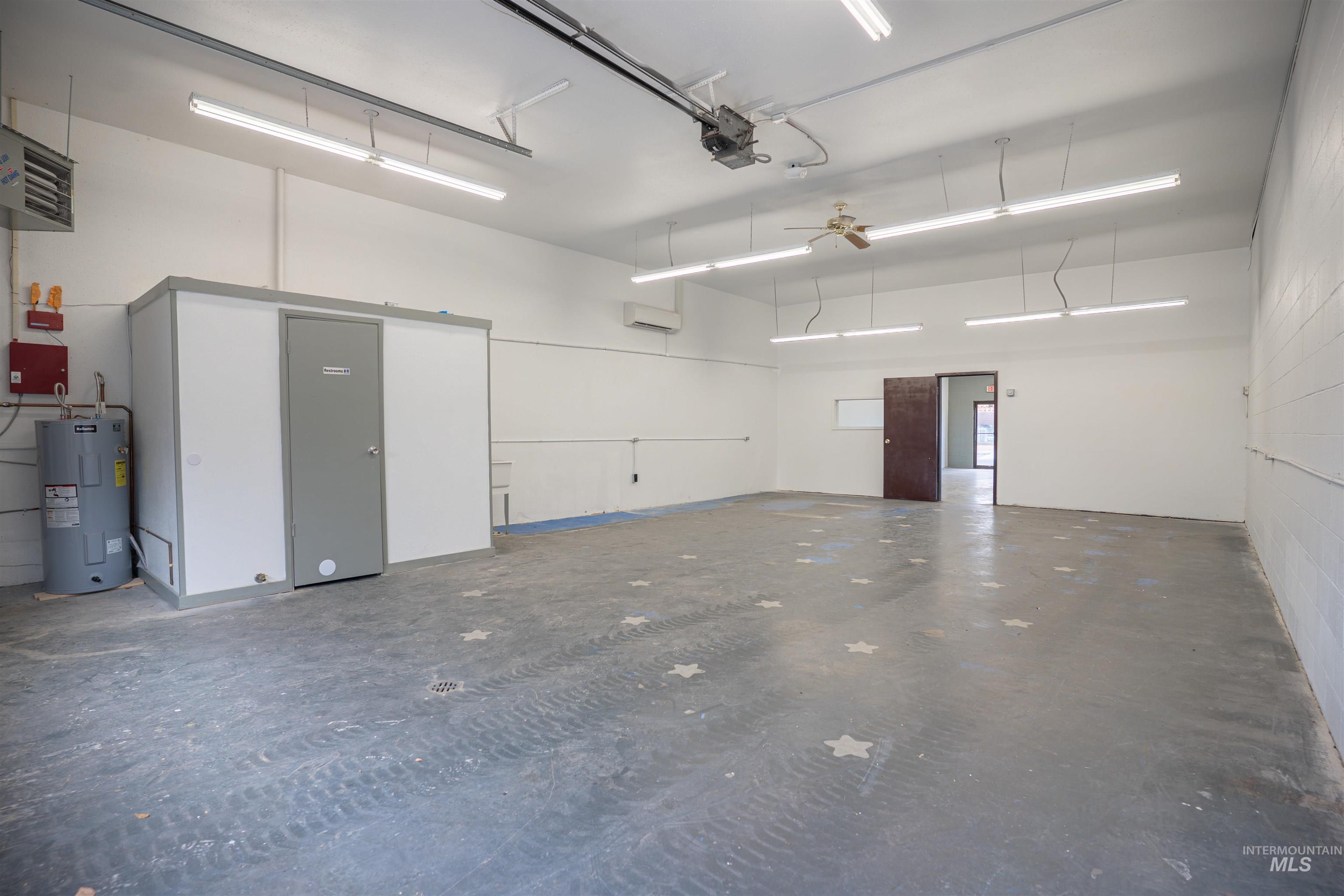 339 4th Ave W, Twin Falls, Idaho 83301, 2 Rooms, Business/Commercial For Sale, Price $19,800,MLS 98969036